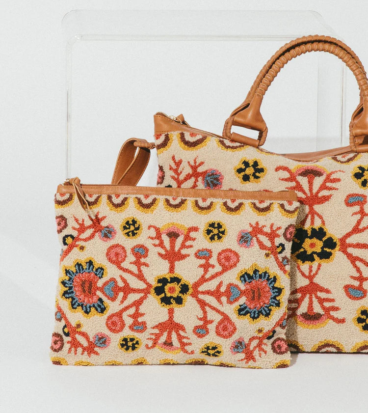 Evora Clutch