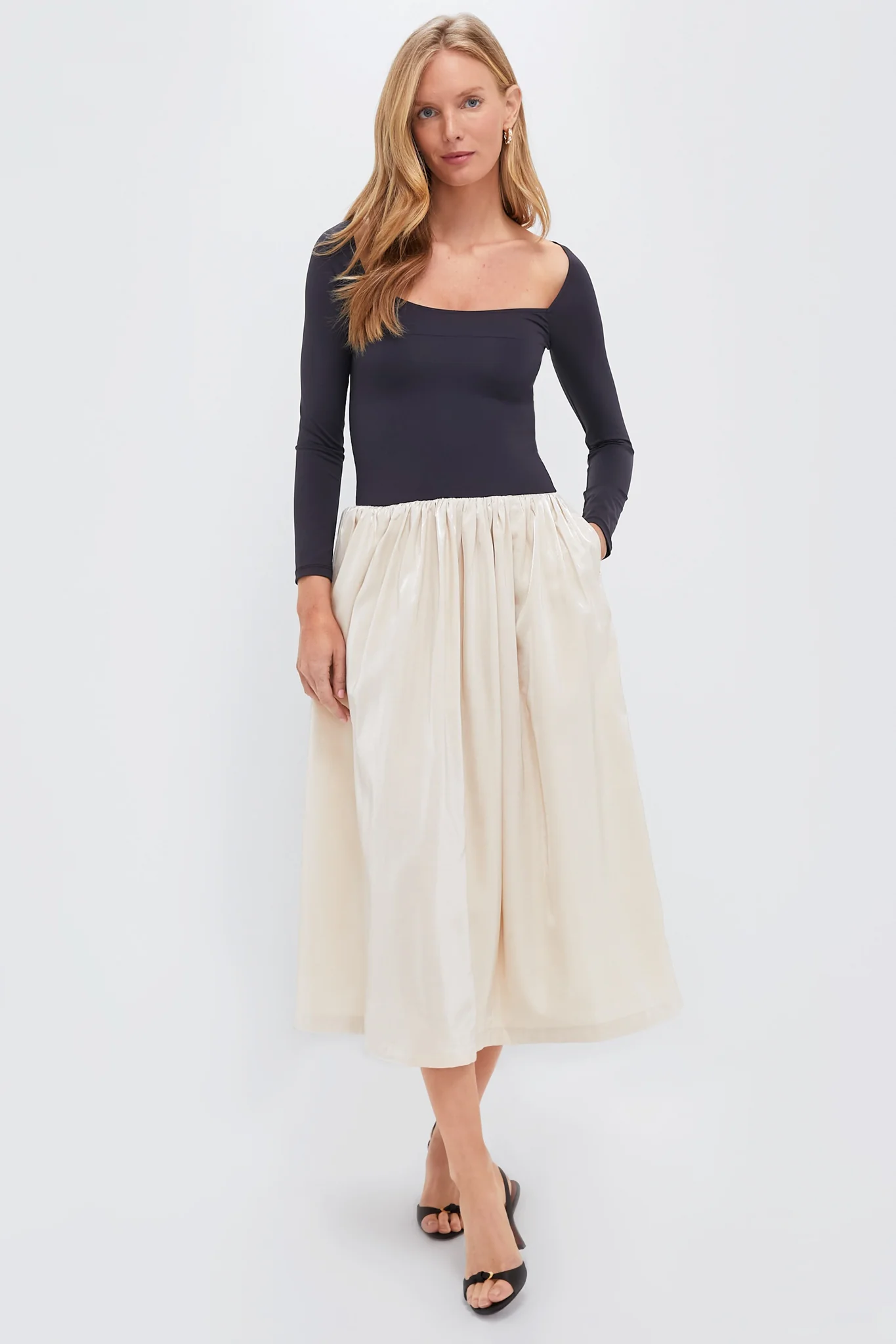 Deeda Dress