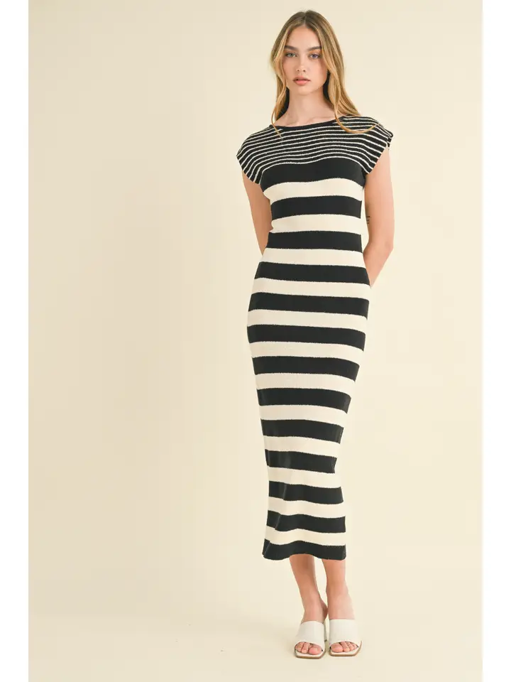 Stripe Pattern Knitted Long Dress