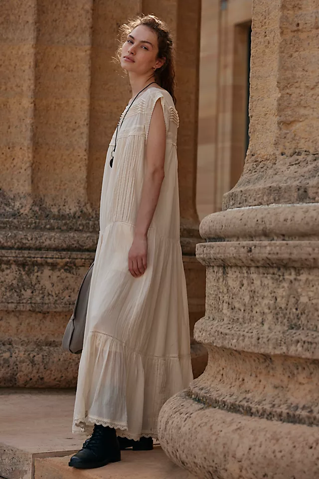 Meadows Edge Maxi Dress - Tea