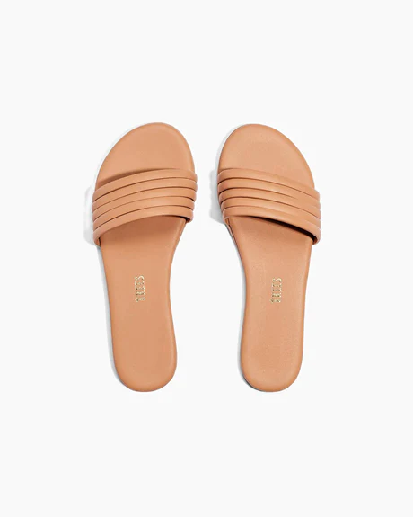 Serena Sandal in Nude